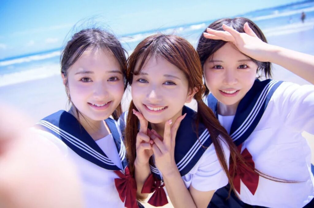 【北岡果林 柏木こなつ 花守夏歩 deaa016】ビーチでナンパした女子校生と複数4P中出しセックスがエロすぎる