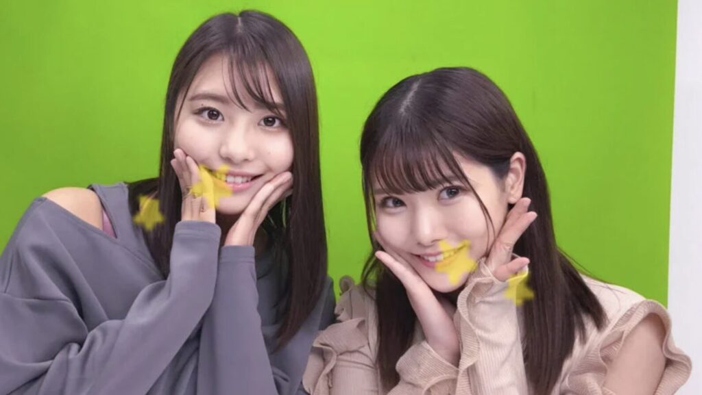 SHINKI-234 さくらまひると星明日菜のツーショット、ナチュラルな笑顔と落ち着いた雰囲気が伝わるカット
