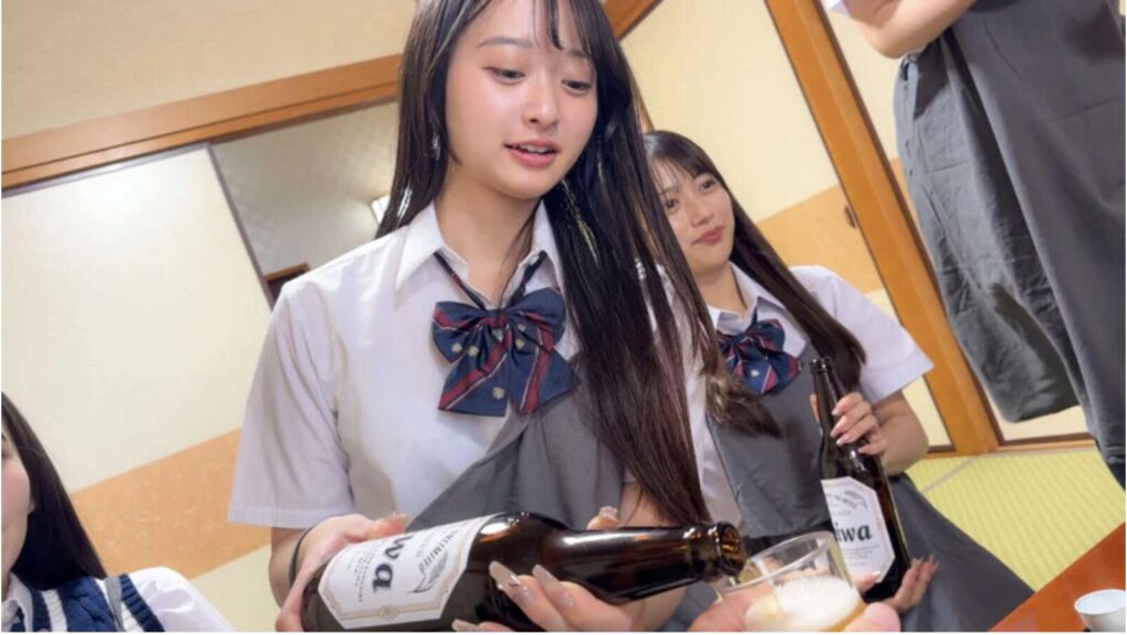 kure030花守夏歩　お酌