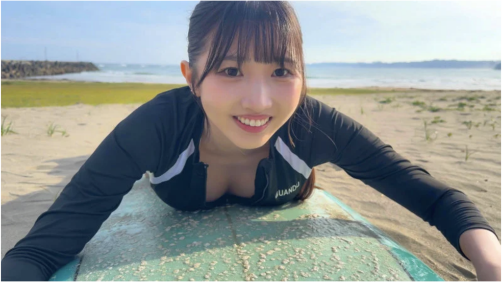 mach028「巴ひかり（滝冬ひかり）」　ウェットスーツ　サーフィン